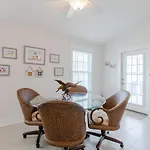 Three Palms Tree Home